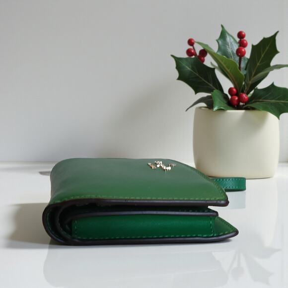 NWT - Kate Spade Staci Saffiano Leather Phone Wallet Wristlet in Green - Picture 4 of 13